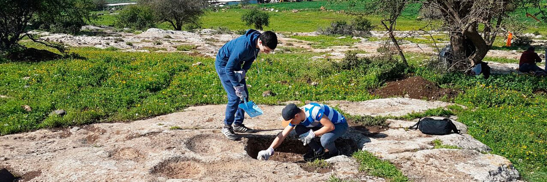 אזור תעשייה קדום נחשף בחפירות תלמידים בחוקוק שבגליל